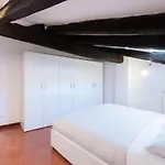 Just Urban - Elegant 2-br Penthouse With Balcony In Center