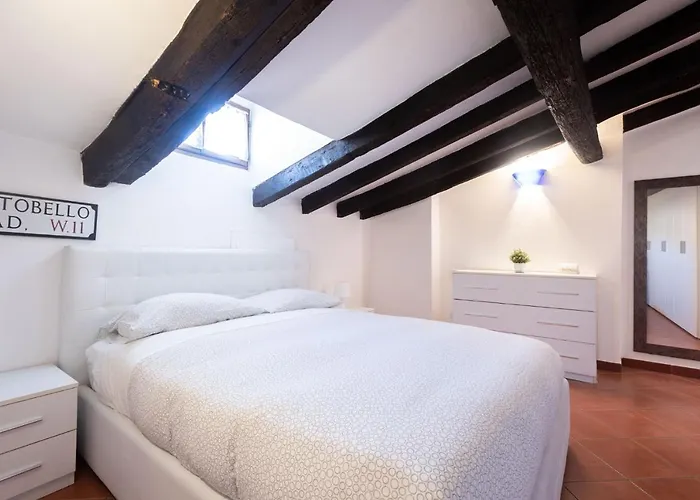 Beautiful Penthouse In Center With Balcony * Bologna