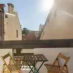 Just Urban - Elegant 2-br Penthouse With Balcony In Center *