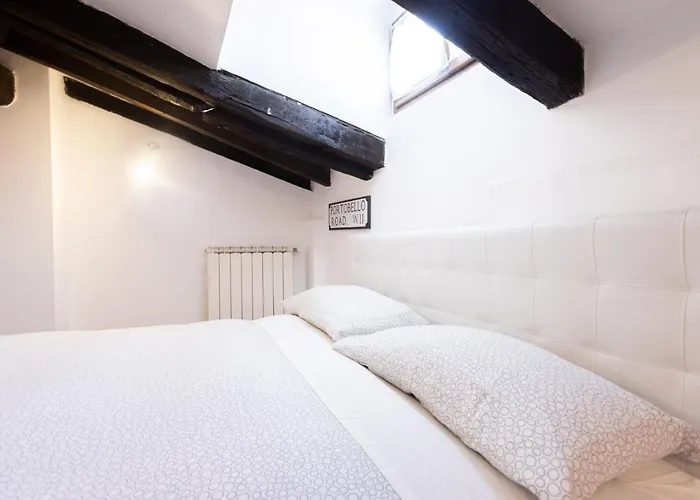 Apartment Beautiful Penthouse In Center With Balcony Bologna