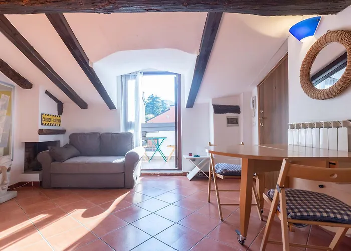 Apartment Beautiful Penthouse In Center With Balcony *